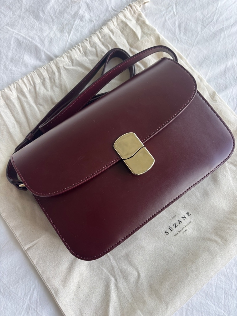 SOLD Like New Sézane Milo Classic Bag in Glossy Burgundy - Picture 5 of 14